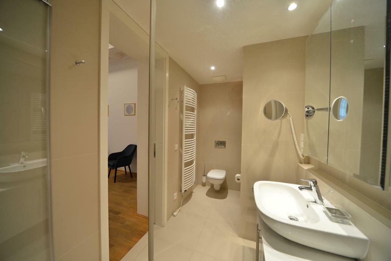 Kolonada Luxury 2 Bedroom Apartment With Balcony Mariánské Lázně Eksteriør billede